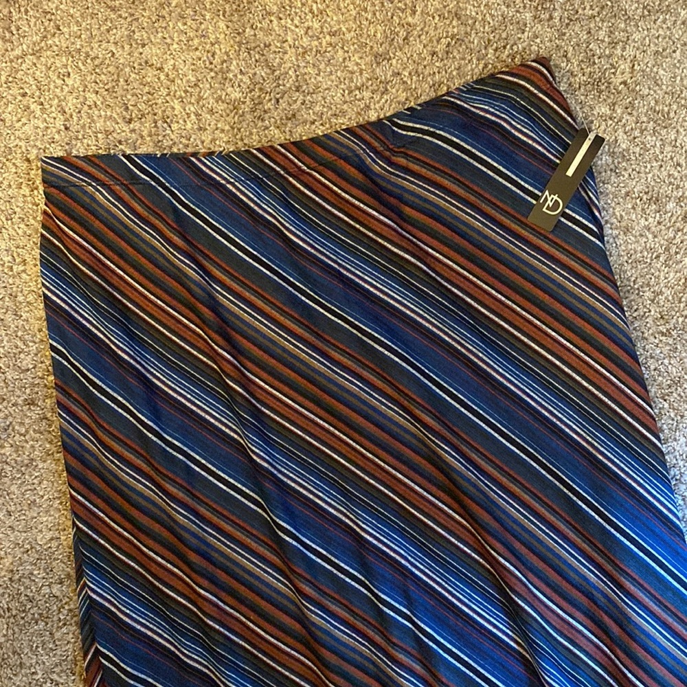 New Directions Skirt SZ XL NWT. Pen striped.Blue, white, burnt orange.